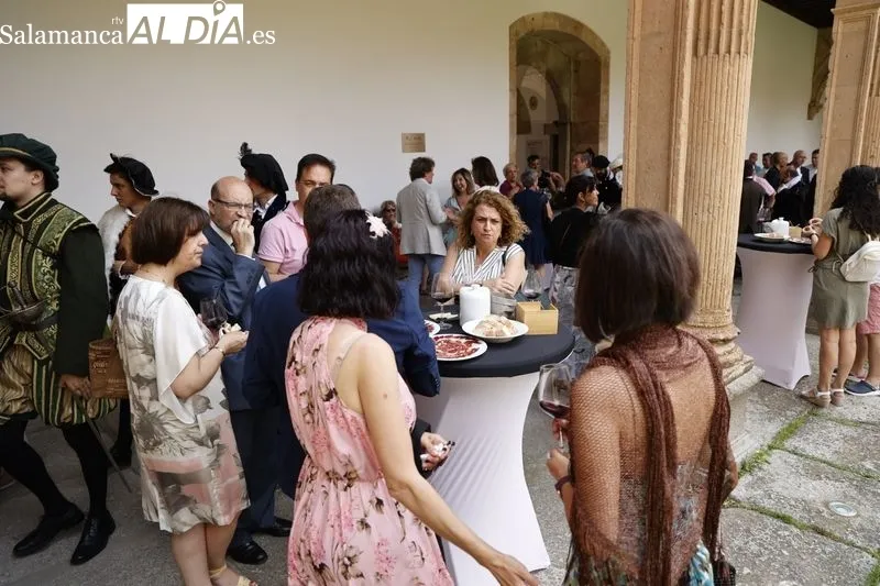 Foto 2 - 120 comensales disfrutan de la simulaci&oacute;n del banquete de bodas de Felipe II y Mar&iacute;a Manuela de Portugal