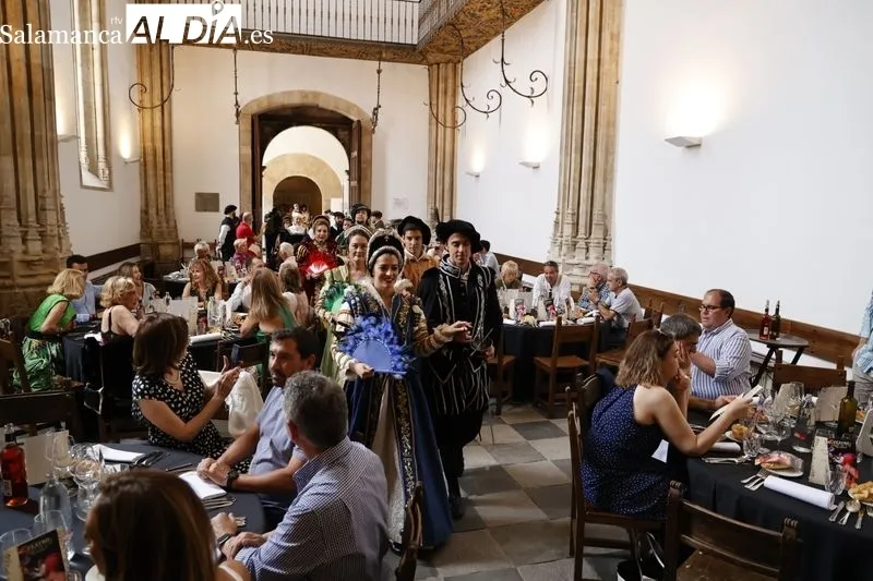 Foto 22 - 120 comensales disfrutan de la simulaci&oacute;n del banquete de bodas de Felipe II y Mar&iacute;a Manuela de Portugal
