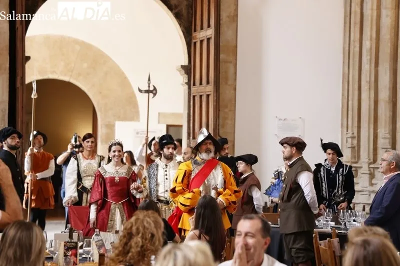 Foto 25 - 120 comensales disfrutan de la simulaci&oacute;n del banquete de bodas de Felipe II y Mar&iacute;a Manuela de Portugal