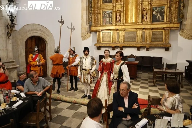 Foto 29 - 120 comensales disfrutan de la simulaci&oacute;n del banquete de bodas de Felipe II y Mar&iacute;a Manuela de Portugal