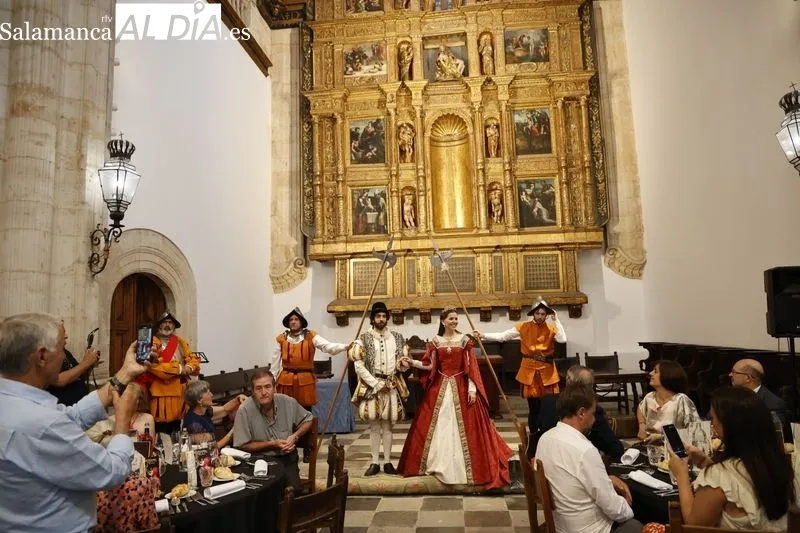 Foto 31 - 120 comensales disfrutan de la simulaci&oacute;n del banquete de bodas de Felipe II y Mar&iacute;a Manuela de Portugal