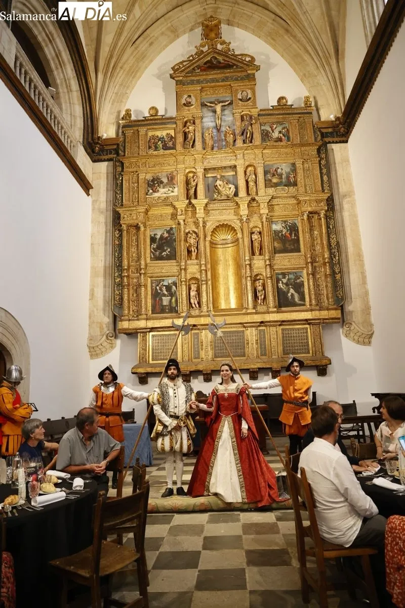 Foto 30 - 120 comensales disfrutan de la simulaci&oacute;n del banquete de bodas de Felipe II y Mar&iacute;a Manuela de Portugal