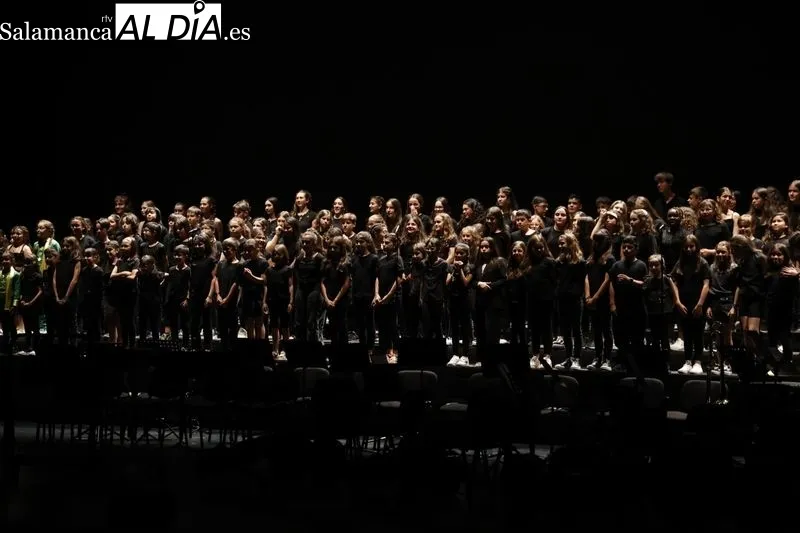 Foto 12 - El CAEM acoge un musical escolar con el acompa&ntilde;amiento de la Joven Orquesta Sinf&oacute;nica de Castilla y Le&oacute;n