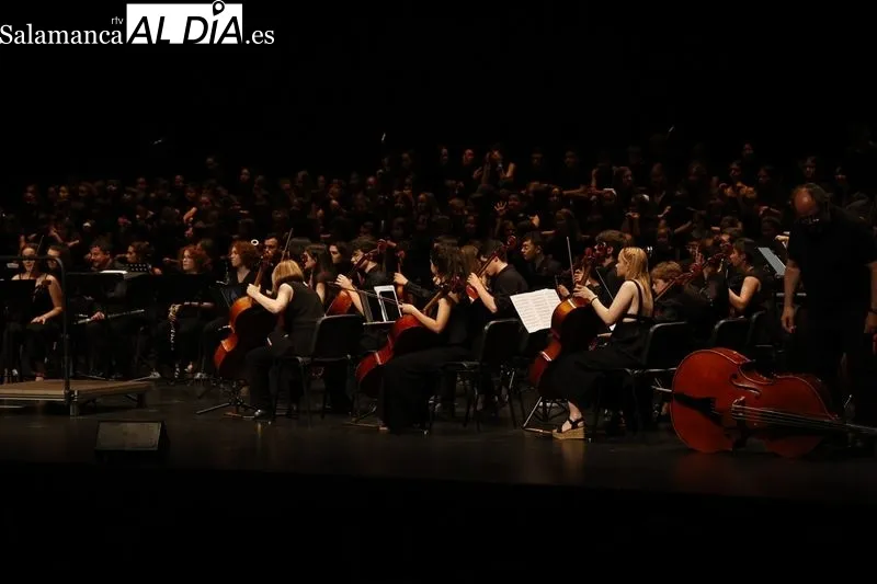 Foto 14 - El CAEM acoge un musical escolar con el acompa&ntilde;amiento de la Joven Orquesta Sinf&oacute;nica de Castilla y Le&oacute;n