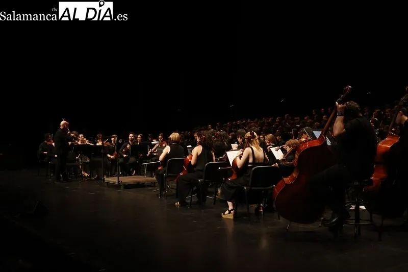 Foto 15 - El CAEM acoge un musical escolar con el acompa&ntilde;amiento de la Joven Orquesta Sinf&oacute;nica de Castilla y Le&oacute;n