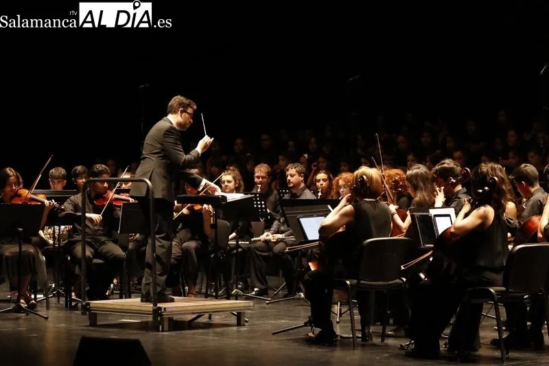 Foto 18 - El CAEM acoge un musical escolar con el acompa&ntilde;amiento de la Joven Orquesta Sinf&oacute;nica de Castilla y Le&oacute;n