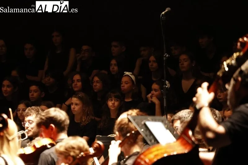Foto 21 - El CAEM acoge un musical escolar con el acompa&ntilde;amiento de la Joven Orquesta Sinf&oacute;nica de Castilla y Le&oacute;n