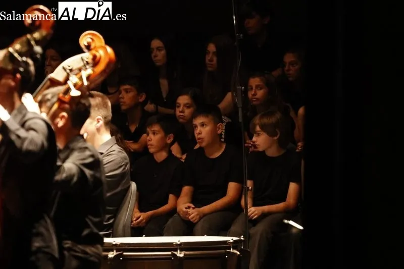 Foto 23 - El CAEM acoge un musical escolar con el acompa&ntilde;amiento de la Joven Orquesta Sinf&oacute;nica de Castilla y Le&oacute;n