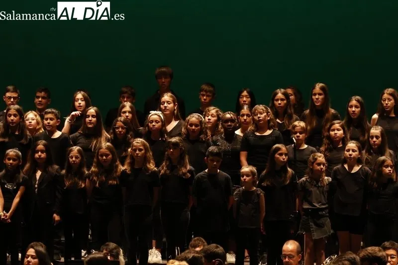 Foto 31 - El CAEM acoge un musical escolar con el acompa&ntilde;amiento de la Joven Orquesta Sinf&oacute;nica de Castilla y Le&oacute;n