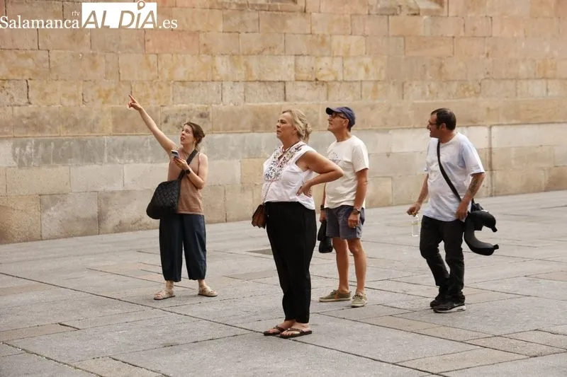 Foto 4 - Gran ambiente en el centro de la ciudad en un domingo muy tur&iacute;stico