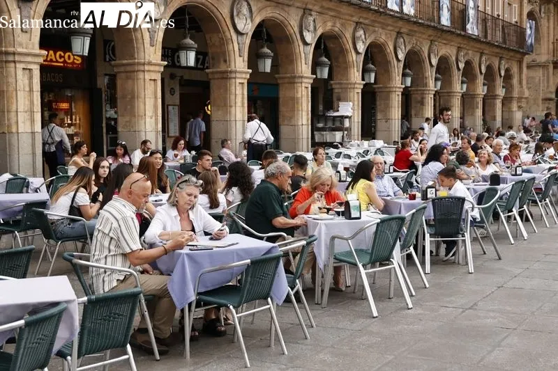 Foto 18 - Gran ambiente en el centro de la ciudad en un domingo muy tur&iacute;stico