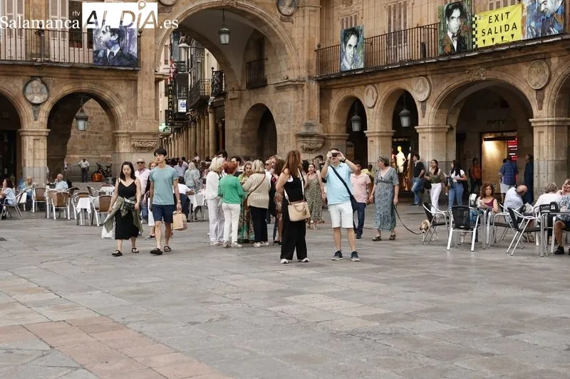 Foto 22 - Gran ambiente en el centro de la ciudad en un domingo muy tur&iacute;stico