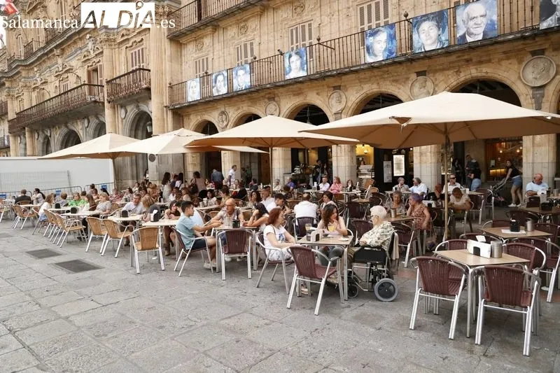 Foto 31 - Gran ambiente en el centro de la ciudad en un domingo muy tur&iacute;stico
