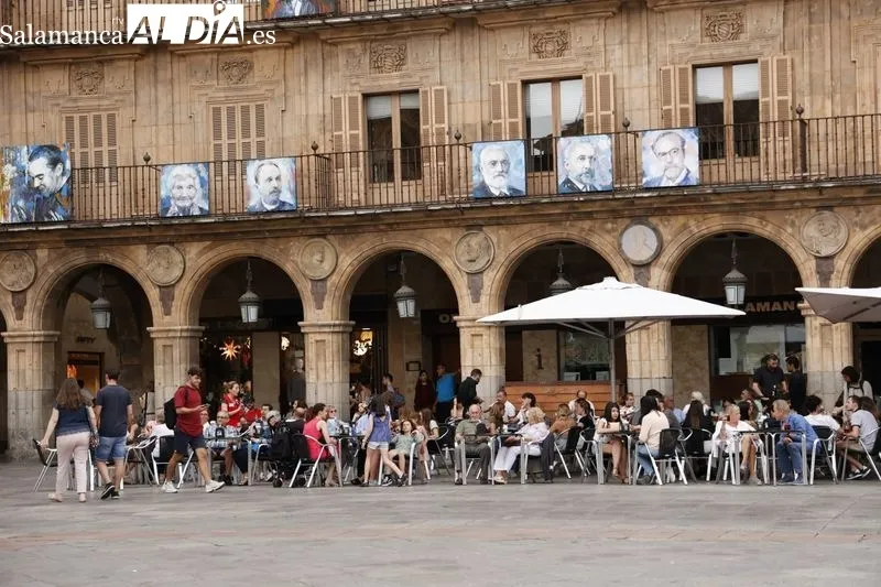 Foto 34 - Gran ambiente en el centro de la ciudad en un domingo muy tur&iacute;stico