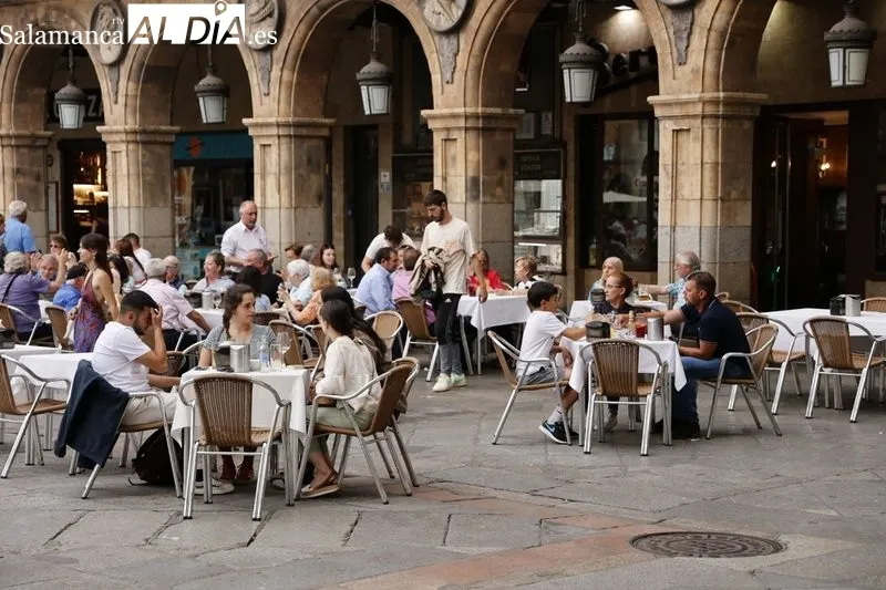 Foto 36 - Gran ambiente en el centro de la ciudad en un domingo muy tur&iacute;stico