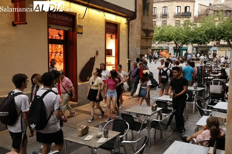 Foto 39 - Gran ambiente en el centro de la ciudad en un domingo muy tur&iacute;stico