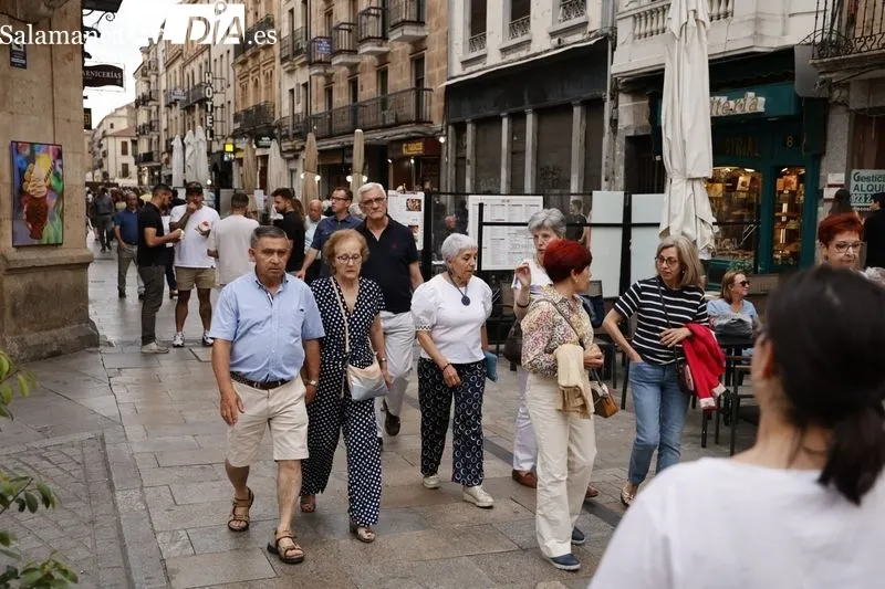 Foto 42 - Gran ambiente en el centro de la ciudad en un domingo muy tur&iacute;stico