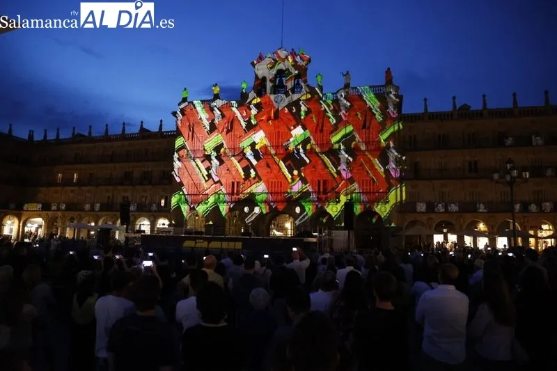 Foto 20 - La Plaza Mayor pone el colof&oacute;n al FACYL 2023 con Videomapping