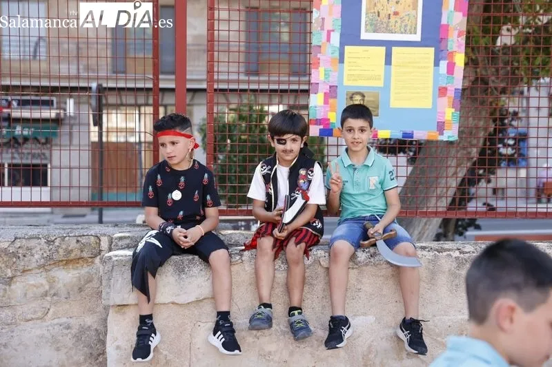 Foto 12 - El CEIP Padre Manj&oacute;n se disfraza para marcharse de vacaciones