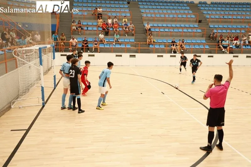 Foto 8 - Ya est&aacute; en juego el VII Torneo Internacional de F&uacute;tbol Sala &lsquo;Ciudad de Salamanca&rsquo;