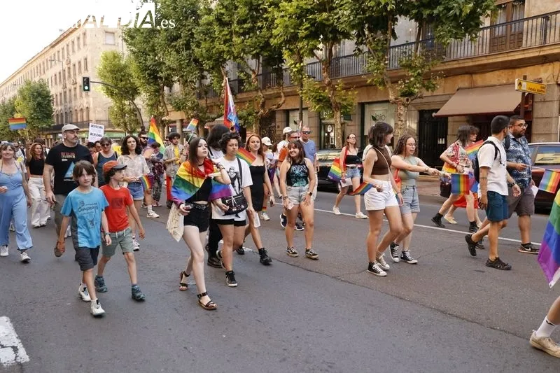 Foto 15 - Manifestaci&oacute;n: la Gran V&iacute;a se llena de banderas LGTBI+