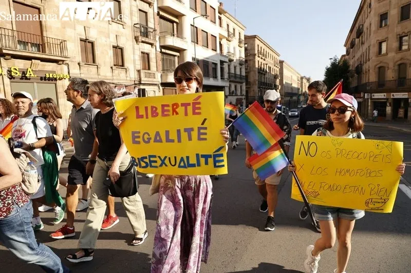 Foto 22 - Manifestaci&oacute;n: la Gran V&iacute;a se llena de banderas LGTBI+