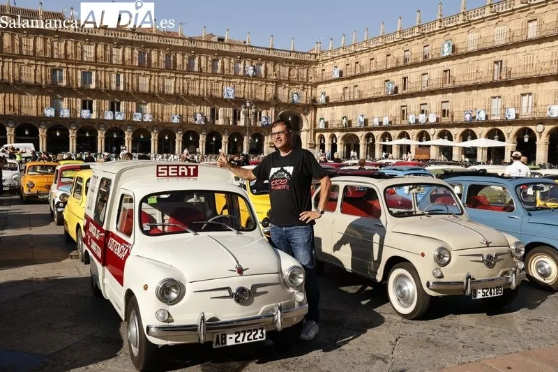 Foto 34 - M&aacute;s de un centenar de Seat 600 invaden la Plaza Mayor