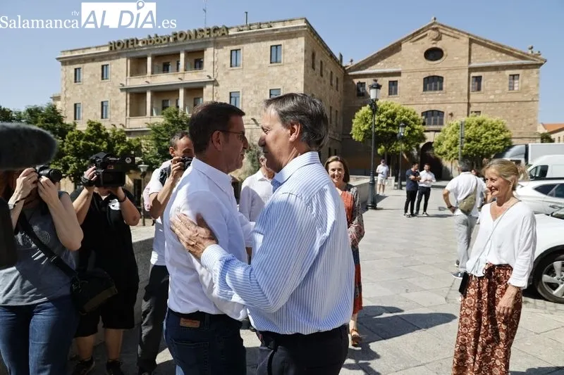 Foto 3 - Feij&oacute;o visita Salamanca e ironiza sobre S&aacute;nchez, como "gran presentador", y le pide que entreviste en sus "shows" a Irene Montero