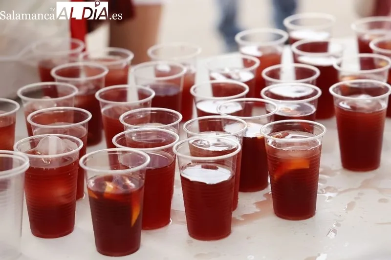 Foto 31 - En Pelabravo acaban bien las fiestas: todos los vecinos degustan una rica parrillada