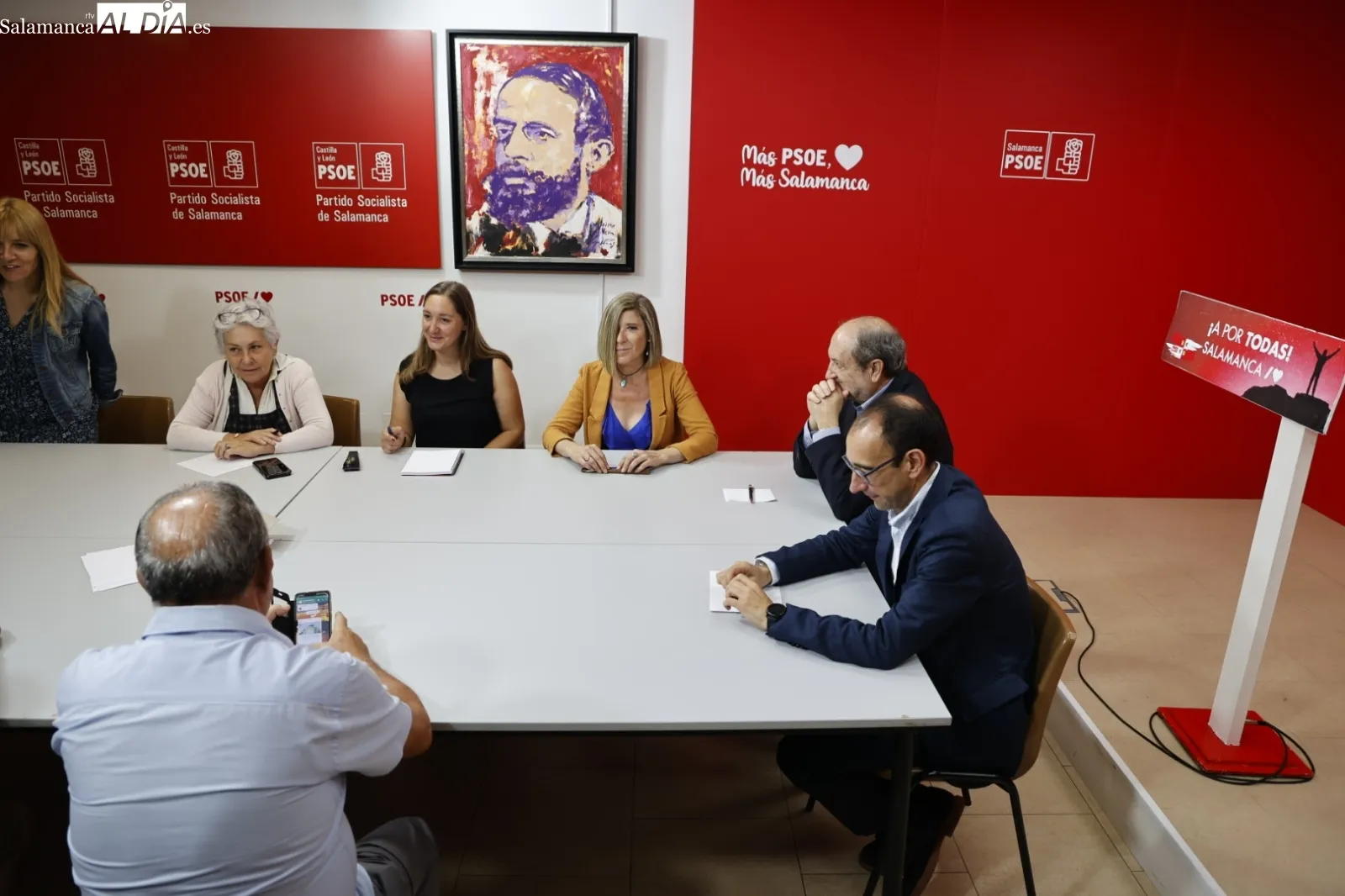 Foto 4 - &ldquo;Las elecciones van de garantizar la subida de las pensiones del PSOE o volver a los recortes y derogar las mejoras como quiere el PP&rdquo;