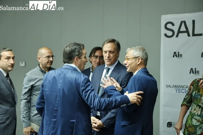 Foto 7 - Salamanca acoge una nueva jornada para  &ldquo;impulsar&rdquo; a una ciudad &ldquo;en la que la tecnolog&iacute;a y su industria tiene much&iacute;simo peso&rdquo;