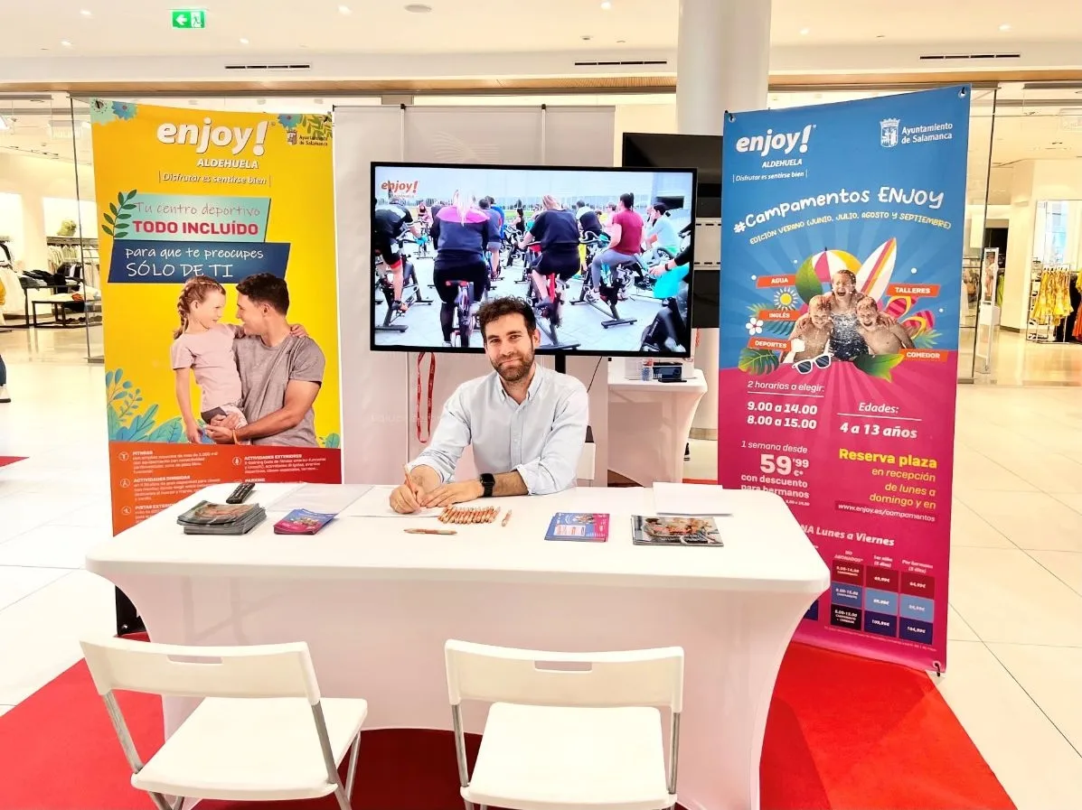 Primera Feria de Empleo en el centro comercial El Tormes
