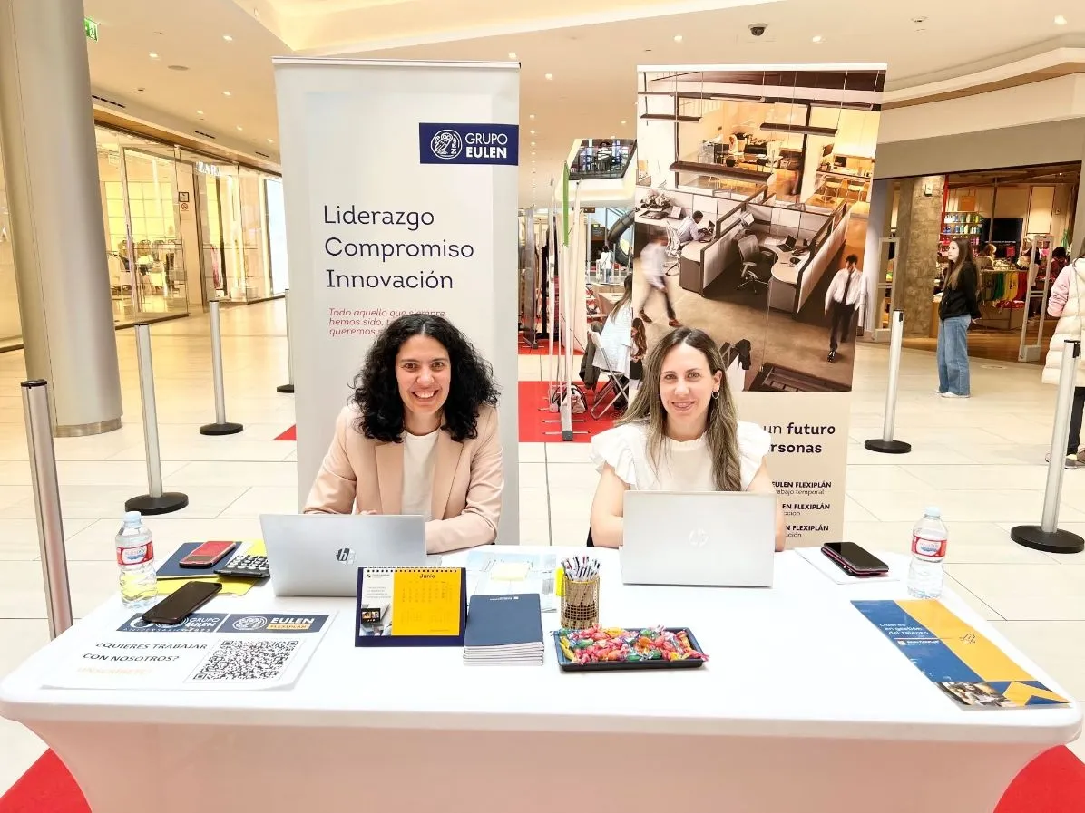 Primera Feria de Empleo en el centro comercial El Tormes
