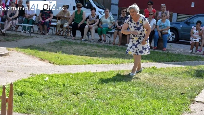 Foto 3 - Los Mayores de Lumbrales disfrutan de una animada jornada festiva el d&iacute;a de San Pedro