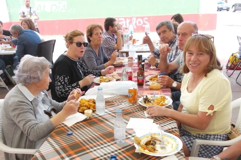 El Campo de Peñaranda despide sus fiestas con una paellada