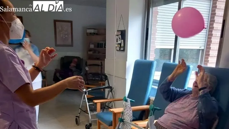 Las alumnas han trabajado con los internos de las dos residencias de Lumbrales