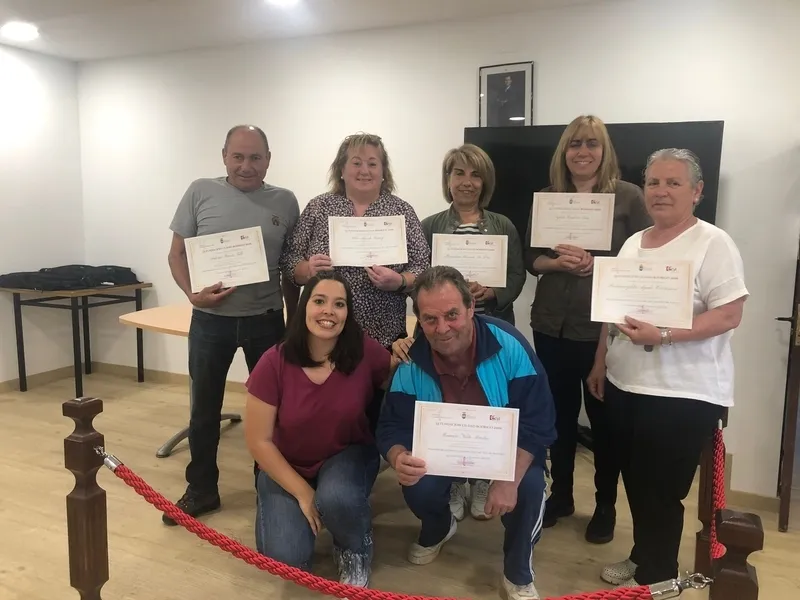 Participantes en el curso formativo de nuevas tecnologías impartido en Bañobárez  