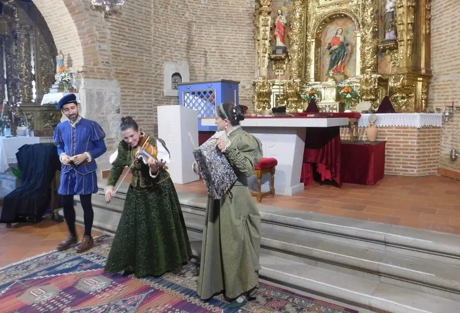 Foto 6 - Boadilla presencia la nueva actuaci&oacute;n en la comarca del grupo Lazarillo de Tormes