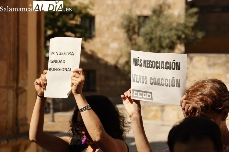 Concentración de funcionarios de Justicia en la Cuesta de San Blas. Foto de David Sañudo