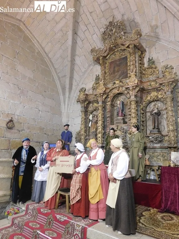 Representación de la obra 'Buscando a Nebrija' en la iglesia parroquial de Cerralbo 