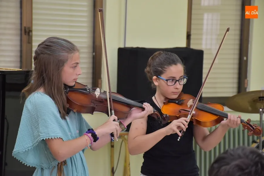 Foto 5 - Mezcla de instrumentos en la &uacute;ltima tarde de audiciones en la Escuela de M&uacute;sica