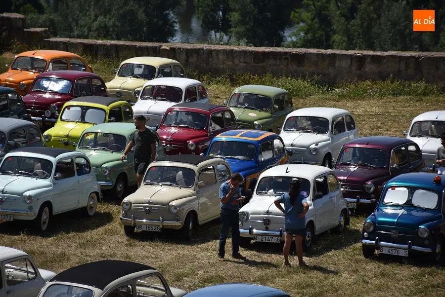 Foto 6 - Un centenar de Seat 600 hacen parada en Mir&oacute;briga