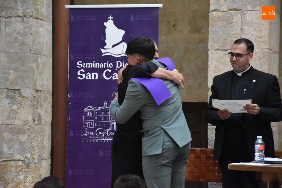 Foto 7 - El Seminario brinda con la &lsquo;copa de la vida&rsquo; por dos &ldquo;grand&iacute;simos estudiantes y personas extraordinarias&rdquo;
