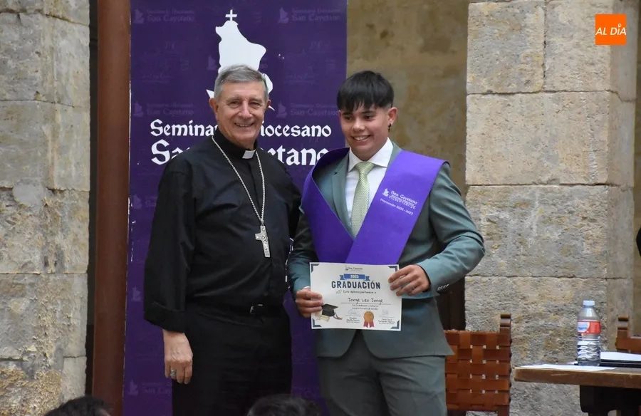 Foto 8 - El Seminario brinda con la &lsquo;copa de la vida&rsquo; por dos &ldquo;grand&iacute;simos estudiantes y personas extraordinarias&rdquo;