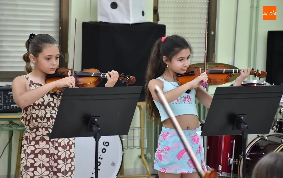 Foto 4 - Los alumnos de viol&iacute;n abren la semana final de audiciones de la Escuela de M&uacute;sica