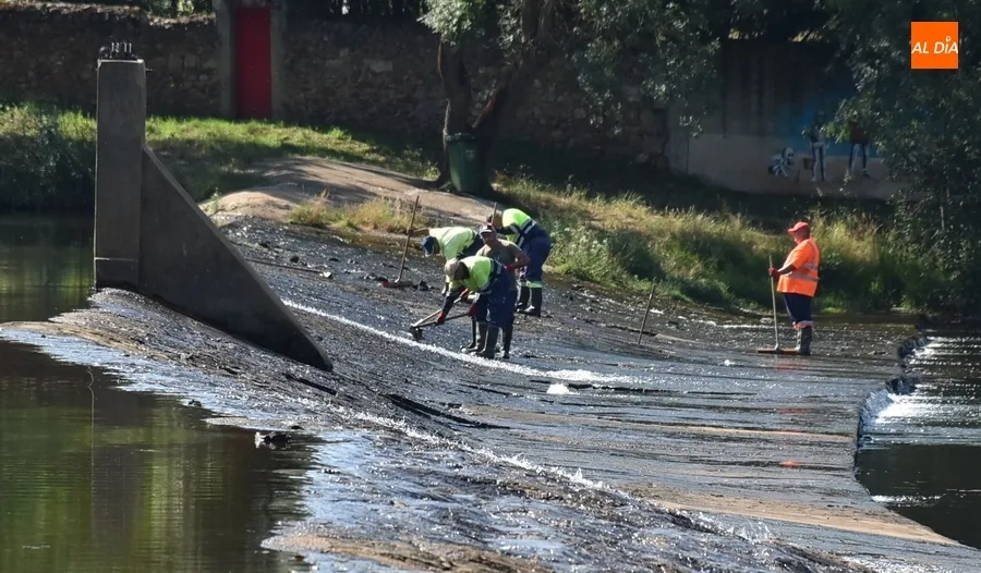 Foto 5 - Puesta a punto la presa de La Pesquera para lo que est&aacute; por venir