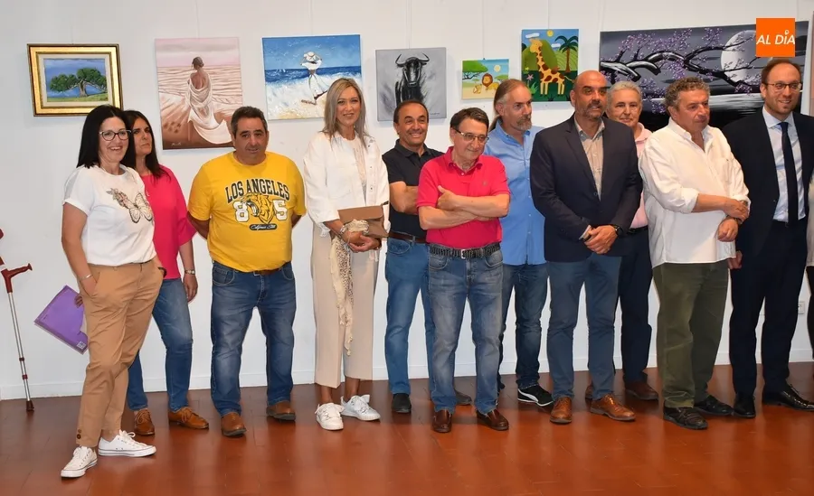 Foto 6 - La &ldquo;gran familia&rdquo; del Taller Municipal de Pintura muestra sus creaciones