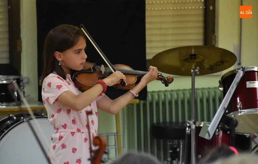 Foto 8 - Los alumnos de viol&iacute;n abren la semana final de audiciones de la Escuela de M&uacute;sica