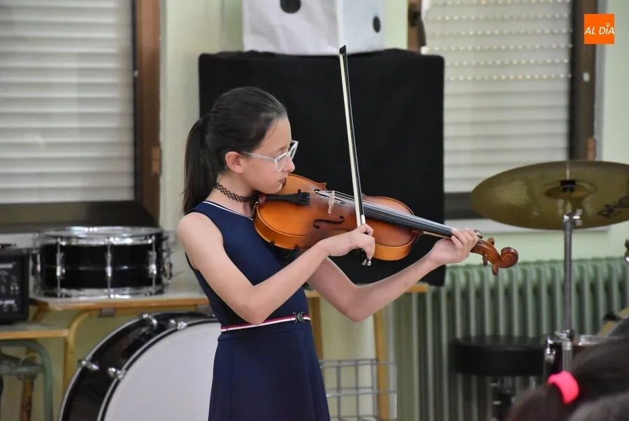Foto 9 - Los alumnos de viol&iacute;n abren la semana final de audiciones de la Escuela de M&uacute;sica