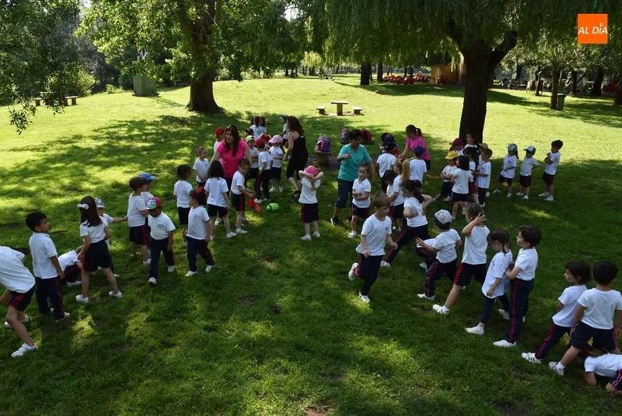 Foto 7 - Misioneras-Santa Teresa pasa la &uacute;ltima ma&ntilde;ana del curso escolar a orillas del r&iacute;o